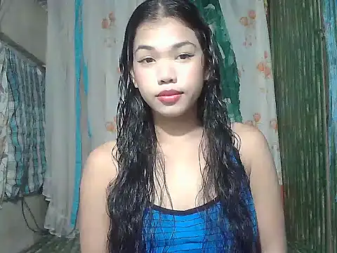 Snapshot of Sweetestsiner chatting on January 15, 4:06 am Sweetestsiner online show from January 15, 4:06 am