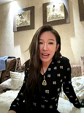 Snapshot of Manson13333 chatting on October 22, 6:40 pm Manson13333 online show from October 22, 6:40 pm