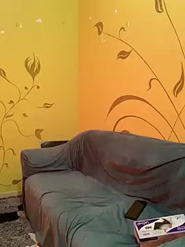 YayeeShow online show from September 25, 10:19 am