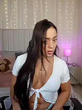 AriadnaTaylor online show from April 24, 6:43 pm