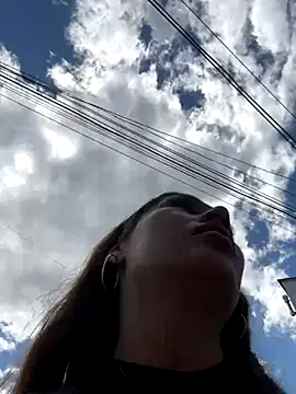 Isa Villamarin online show from September 10, 3:01 pm