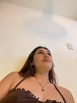 Isa Villamarin online show from October 4, 9:13 pm