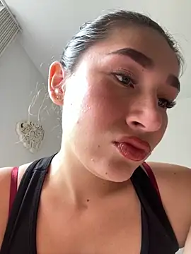 Isa Villamarin online show from October 21, 4:41 pm