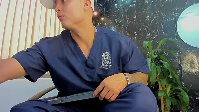 Alexander ferre online show from October 16, 5:03 pm