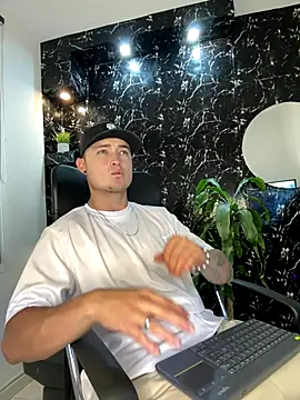 Alexander ferre online show from January 6, 1:04 pm