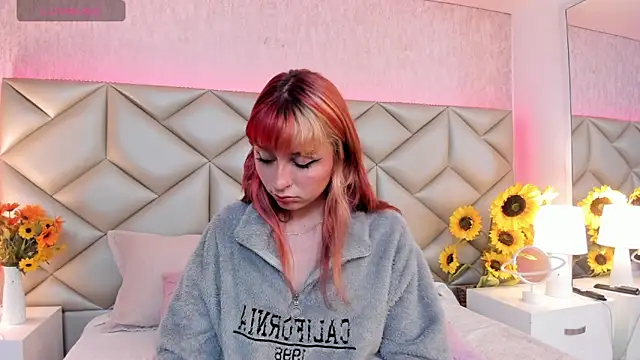 Snapshot of dafnne_hall chatting on November 25, 4:12 am dafnne hall online show from November 25, 4:12 am