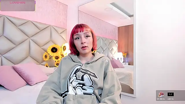 Snapshot of dafnne_hall chatting on November 29, 4:15 am dafnne hall online show from November 29, 4:15 am