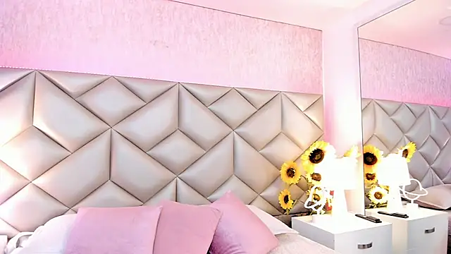 Snapshot of dafnne_hall chatting on December 2, 4:18 am dafnne hall online show from December 2, 4:18 am