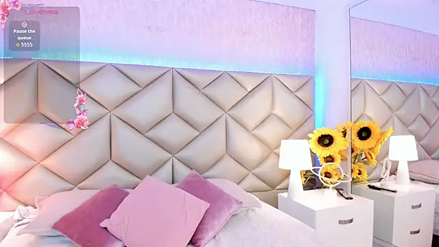 Snapshot of dafnne_hall chatting on December 5, 4:21 am dafnne hall online show from December 5, 4:21 am