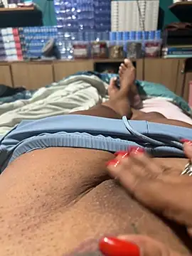 ju muniz01 online show from March 1, 7:43 am