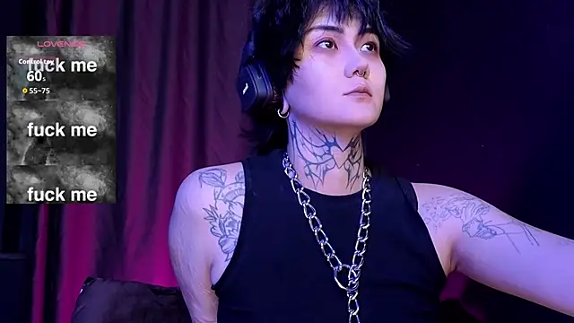 GothXRaven online show from October 20, 3:45 pm