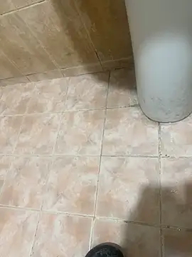 Snapshot of Binuthomas chatting on October 15, 9:37 pm Binuthomas online show from October 15, 9:37 pm