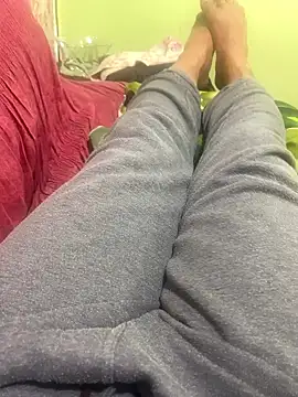 Snapshot of Binuthomas chatting on January 8, 9:17 pm Binuthomas online show from January 8, 9:17 pm