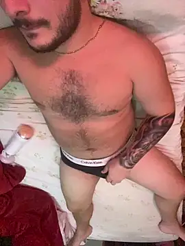 Snapshot of HOTDAN92 chatting on November 14, 1:04 am HOTDAN92 online show from November 14, 1:04 am