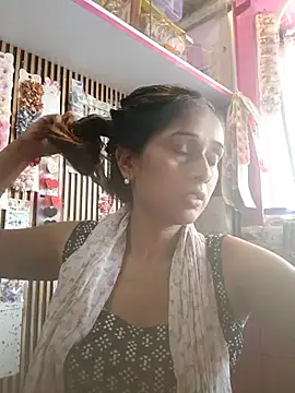 hotshreya69 online show from September 24, 9:01 am