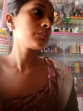 hotshreya69 online show from November 15, 7:05 am