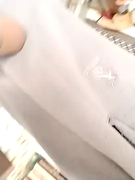 Snapshot of soft_hearted chatting on February 23, 12:13 pm soft hearted online show from February 23, 12:13 pm