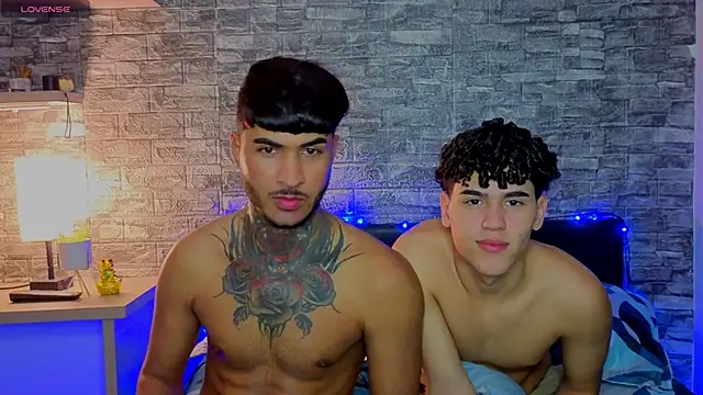 Theimperialboys  online show from March 22, 1:31 am