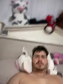 Snapshot of leo_0222 chatting on March 14, 1:27 pm leo 0222 online show from March 14, 1:27 pm