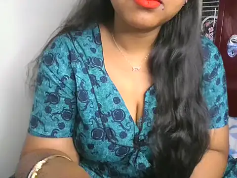 Snapshot of its_me_Rashmi chatting on October 7, 5:04 am its me Rashmi online show from October 7, 5:04 am