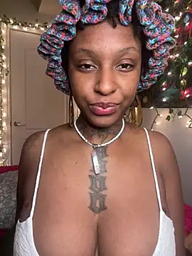 MistiSavannah online show from May 9, 11:59 am
