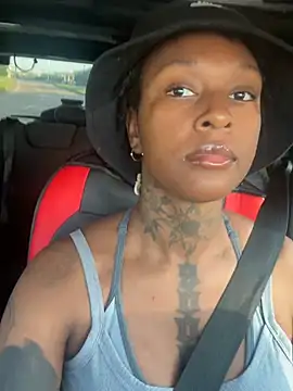 MistiSavannah online show from May 10, 12:43 pm