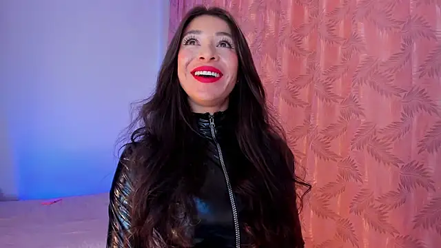 riley bensongh online show from November 13, 10:19 pm