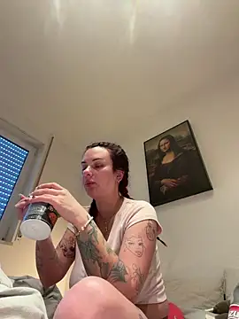 OliviaaFischer online show from April 7, 10:37 am