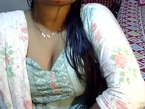 Nusrat Faria07 online show from October 21, 7:47 pm