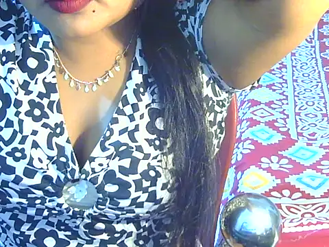 Nusrat Faria07 online show from October 27, 8:57 pm