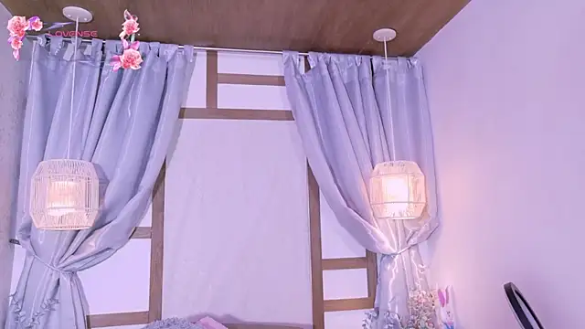 RenataLeclair online show from April 20, 3:59 pm