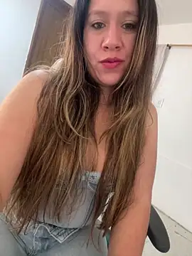 emma hot2006 online show from November 30, 5:17 pm