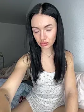 karrr  aaa online show from November 14, 9:35 pm