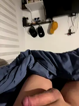 Snapshot of Robert2_honey chatting on September 22, 10:17 am Robert2 honey online show from September 22, 10:17 am