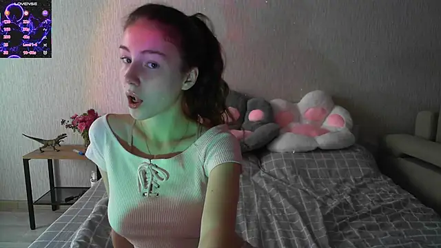 Snapshot of eskatmi chatting on September 11, 2:22 am eskatmi online show from September 11, 2:22 am