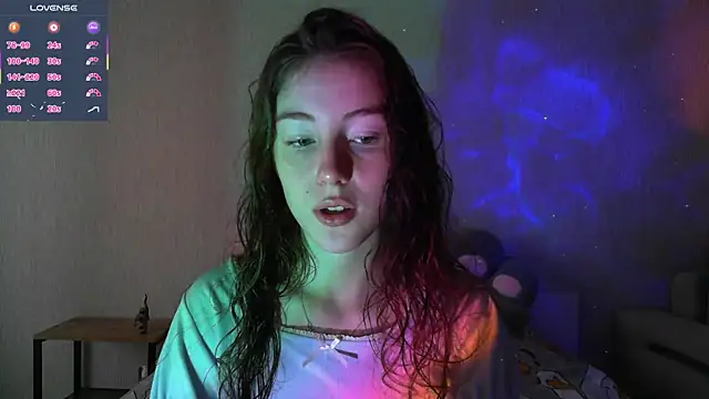 Snapshot of eskatmi chatting on October 8, 12:41 am eskatmi online show from October 8, 12:41 am