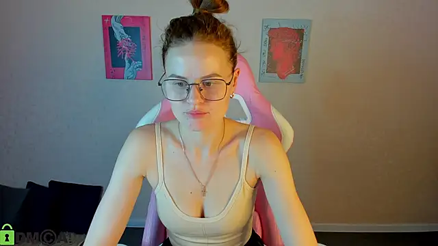 Wanda Gomez online show from December 2, 2:45 pm