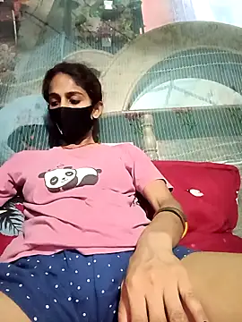 priyastrip314 online show from April 28, 5:40 pm