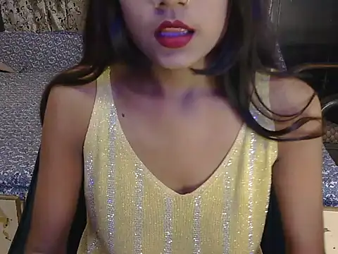 Snapshot of hoty-priya chatting on November 10, 4:55 am hoty-priya online show from November 10, 4:55 am