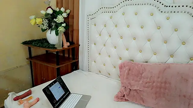 anastasia cums online show from May 6, 6:46 pm