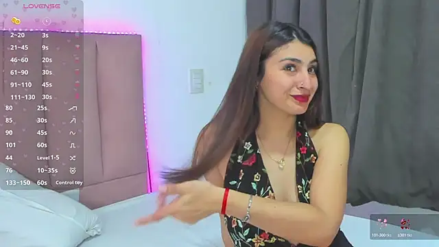 Snapshot of CandyAinsley chatting on October 30, 6:19 pm CandyAinsley online show from October 30, 6:19 pm