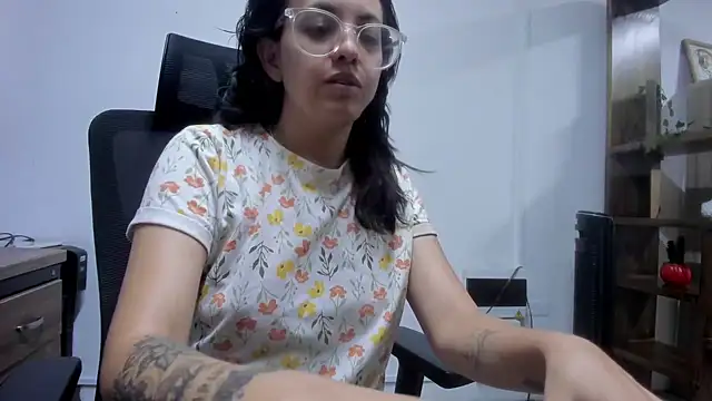 dalila macherano1 online show from November 10, 10:42 pm