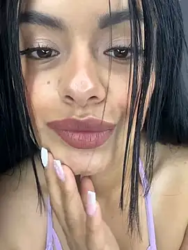 Melissa coch online show from April 16, 4:08 pm