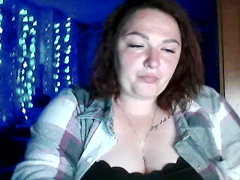 Snapshot of AngelQSky chatting on May 22, 9:09 pm AngelQSky online show from May 22, 9:09 pm