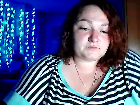 Snapshot of AngelQSky chatting on May 31, 8:43 pm AngelQSky online show from May 31, 8:43 pm