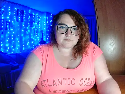 Snapshot of AngelQSky chatting on June 9, 9:15 pm AngelQSky online show from June 9, 9:15 pm