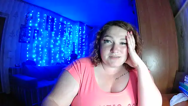 Snapshot of AngelQSky chatting on June 10, 8:30 pm AngelQSky online show from June 10, 8:30 pm