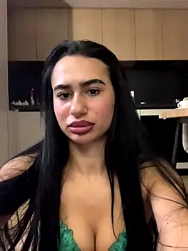 Snapshot of itsyourgirltee chatting on November 16, 8:14 pm itsyourgirltee online show from November 16, 8:14 pm