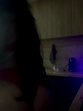 Snapshot of itsyourgirltee chatting on December 2, 7:53 pm itsyourgirltee online show from December 2, 7:53 pm