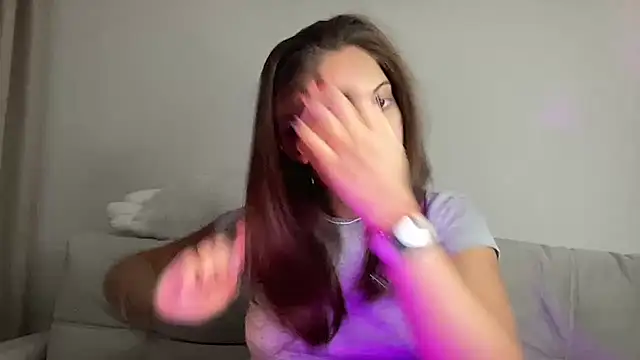 StellarAlice online show from October 5, 4:05 pm